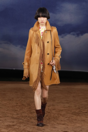 26春夏倫敦時裝週：青春活力、浪漫工藝、與英倫新氣象